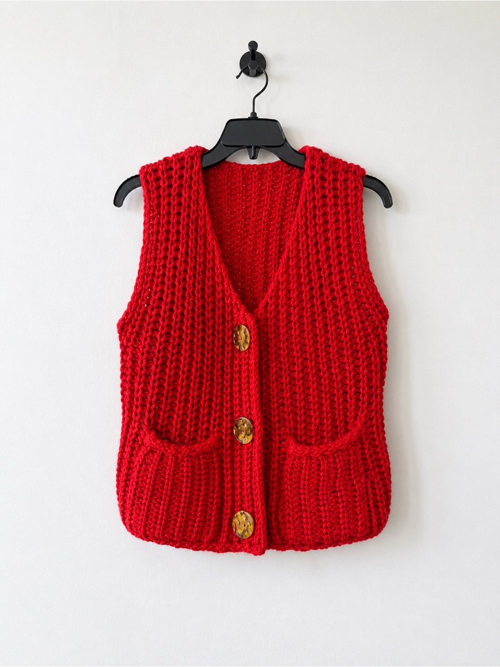 Red Chunky Knit Button Vest Sweater – Classic Cozy Style